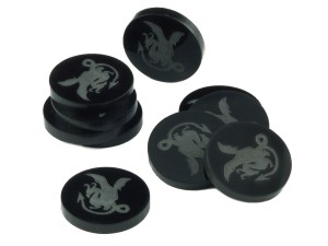 Żetony okrągłe z grafiką smoka (v1), 10 sztuk, czarne, 22 mm